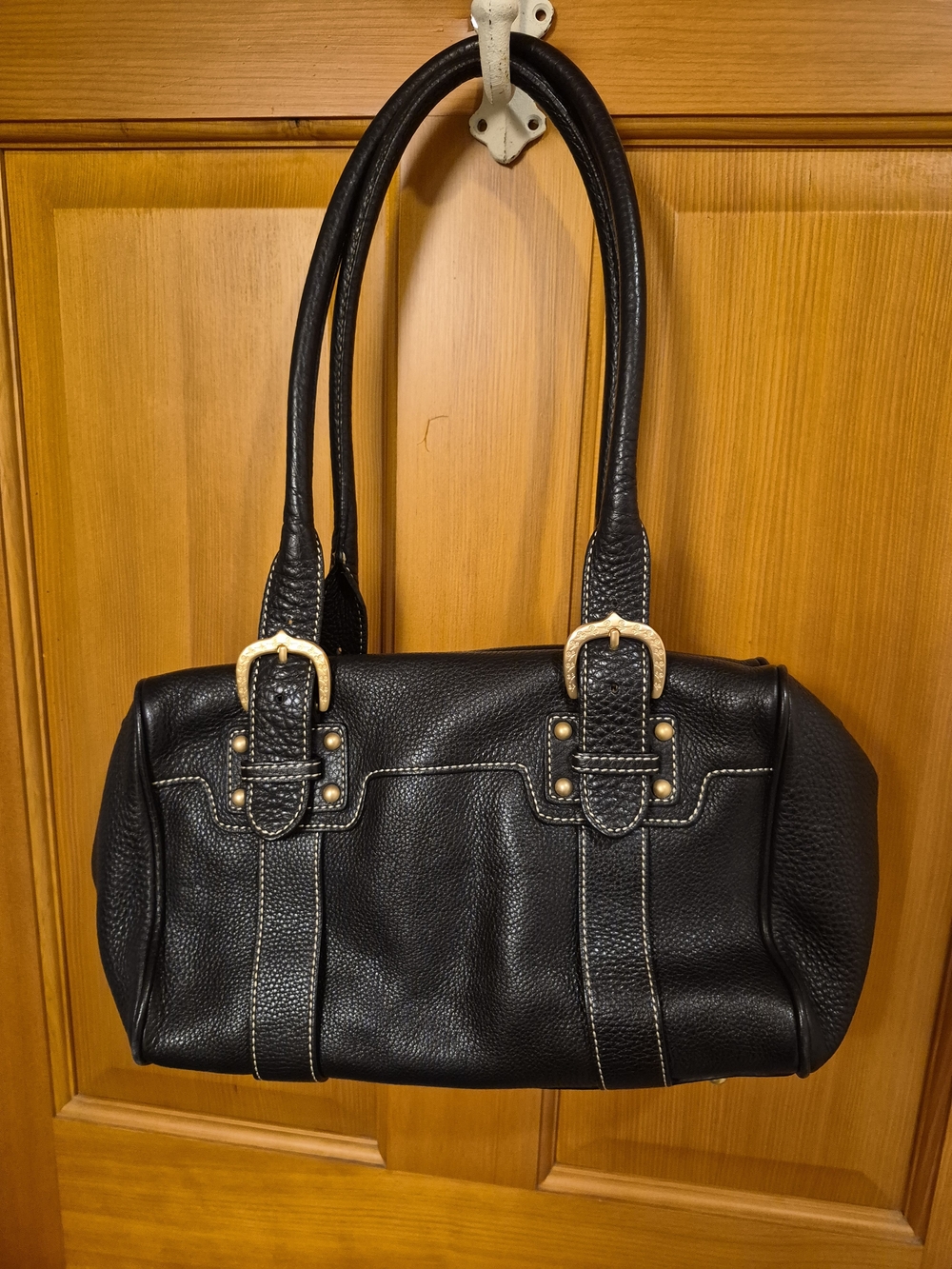 Classic Black Leather Shoulder Bag with Gold Hardware